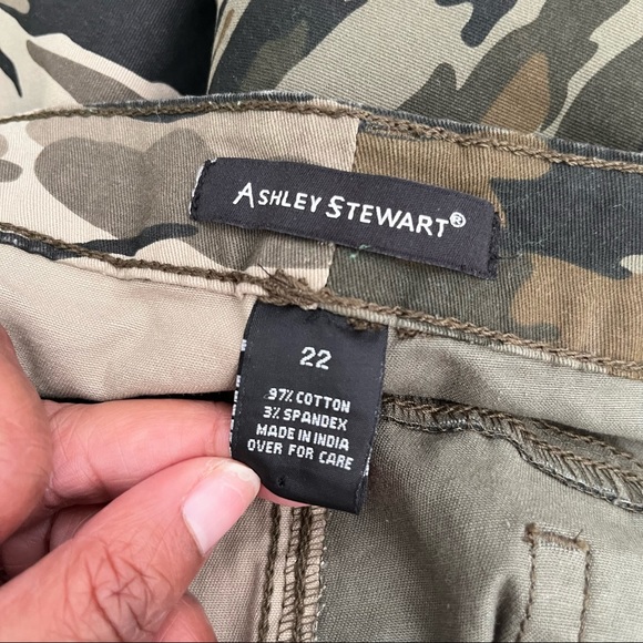 Ashley Stewart 2 Tone Camo Roll Cuff Skinny Jean Size 22 - Picture 5 of 5